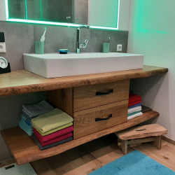 Kundenprojekt: Waschtisch und Handtuchablage aus Eiche!